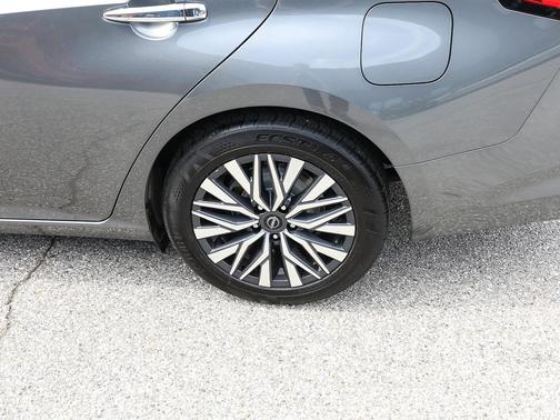 Gun Metallic 2025 Nissan Altima SV FWD