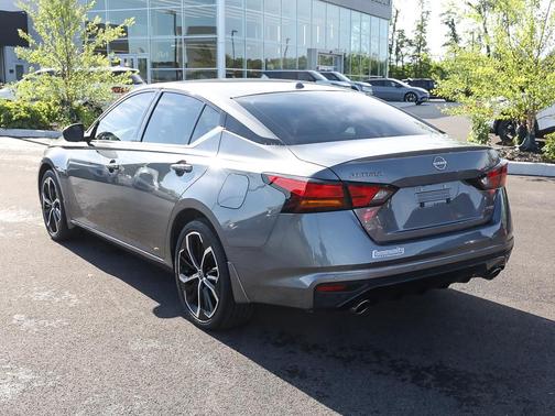 Gun Metallic 2024 Nissan Altima SR Intelligent AWD