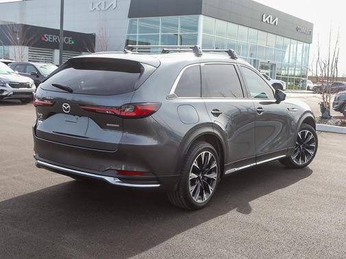 2024 Mazda CX-90 PHEV Premium Plus