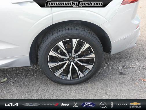 2025 Volvo XC60 Plus