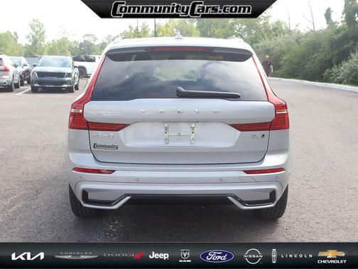 2025 Volvo XC60 Plus