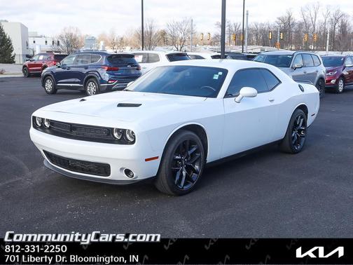 2021 Dodge Challenger SXT