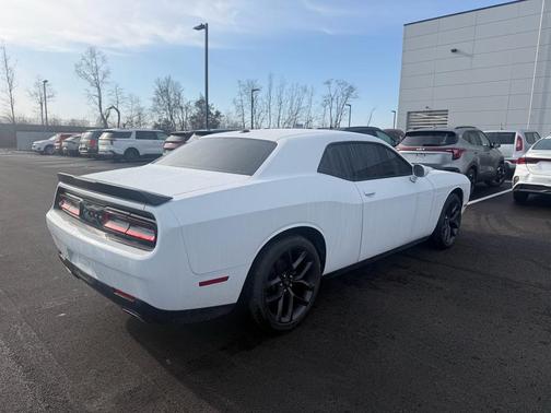 2021 Dodge Challenger SXT