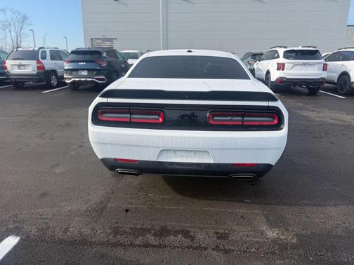 2021 Dodge Challenger SXT