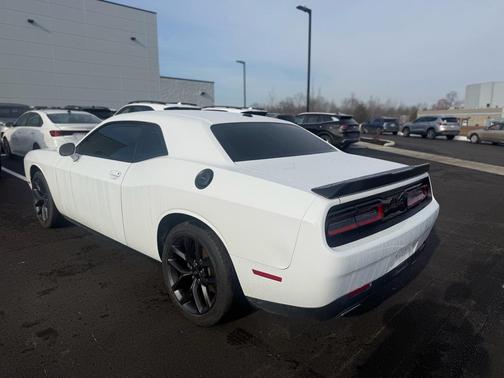 2021 Dodge Challenger SXT