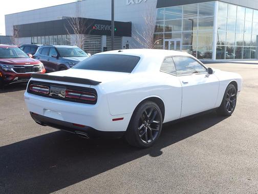 2021 Dodge Challenger SXT