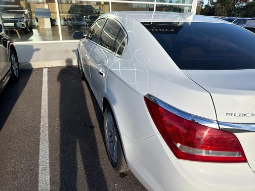 2016 Buick LaCrosse Base