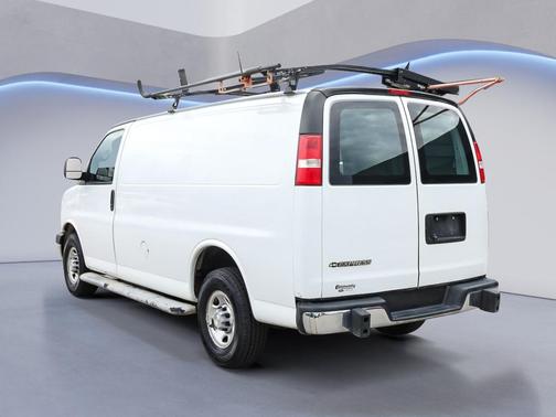 Summit White 2018 Chevrolet Express 2500 Work Van