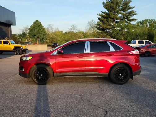 Rapid Red Metallic Tinted Clearcoat 2020 Ford Edge SEL