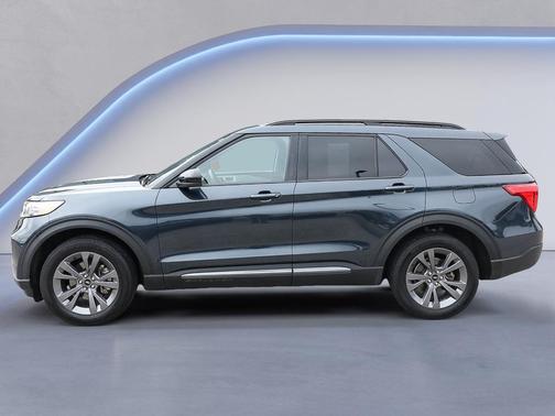 Stone Blue Metallic 2024 Ford Explorer XLT