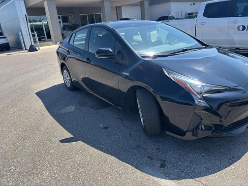 Midnight Black Metallic 2016 Toyota Prius Two
