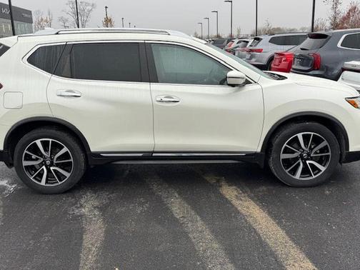 2017 Nissan Rogue SL
