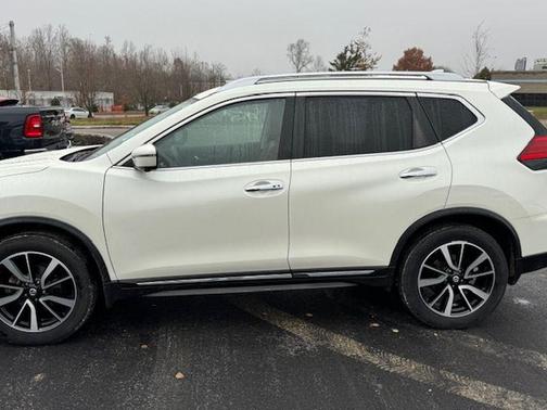 2017 Nissan Rogue SL