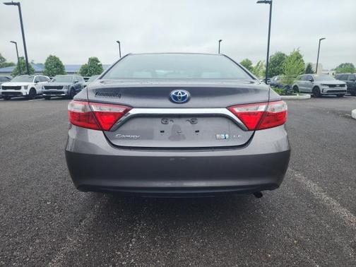 2016 Toyota Camry Hybrid LE
