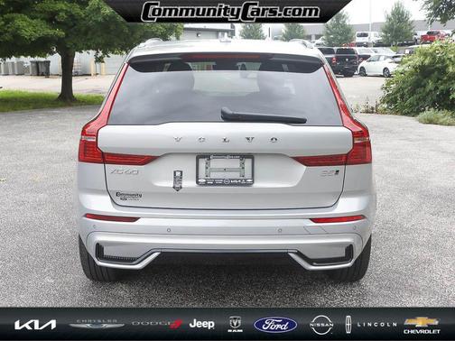 2025 Volvo XC60 B5 Plus