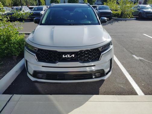 Wolf Gray 2022 Kia Sorento SX