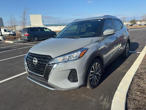 2023 Nissan Kicks SV