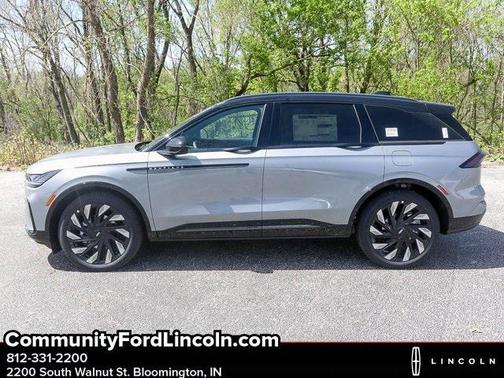 2025 Lincoln Nautilus Reserve