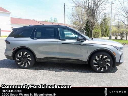2025 Lincoln Nautilus Reserve