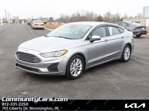 2020 Ford Fusion SE