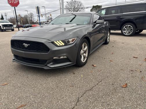 2017 Ford Mustang V6