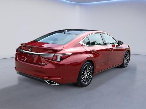 Matador Red Mica 2023 Lexus ES 350 Premium