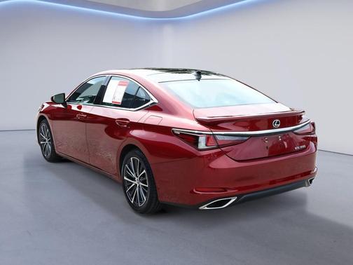 Matador Red Mica 2023 Lexus ES 350 Premium