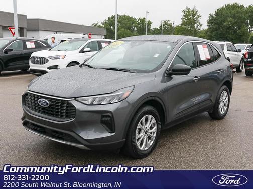Carbonized Gray Metallic 2023 Ford Escape Active
