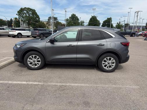 Carbonized Gray Metallic 2023 Ford Escape Active