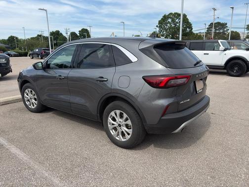 Carbonized Gray Metallic 2023 Ford Escape Active