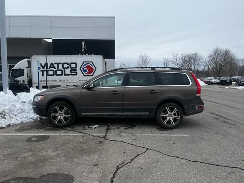 2015 Volvo XC70 T6 Premier Plus