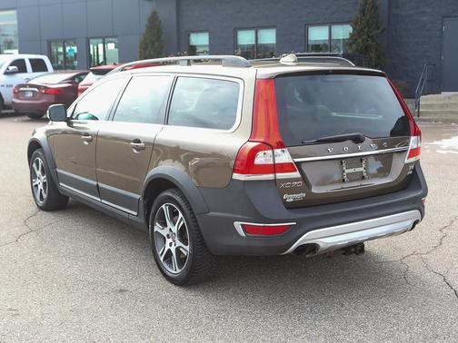 2015 Volvo XC70 T6 Premier Plus