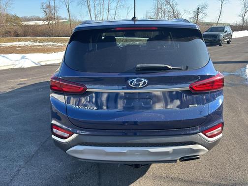 2019 Hyundai SANTA FE SE 2.4
