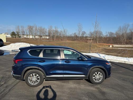 2019 Hyundai SANTA FE SE 2.4