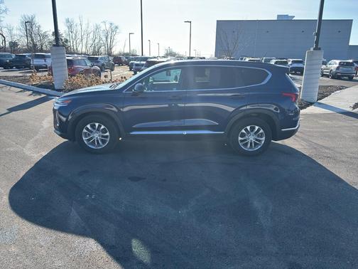 2019 Hyundai SANTA FE SE 2.4