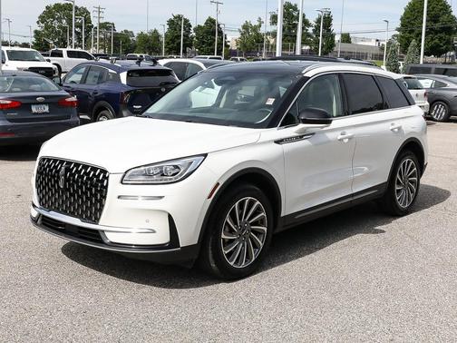 Pristine White Metallic Tri-Coat 2024 Lincoln Corsair Reserve