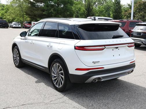 Pristine White Metallic Tri-Coat 2024 Lincoln Corsair Reserve