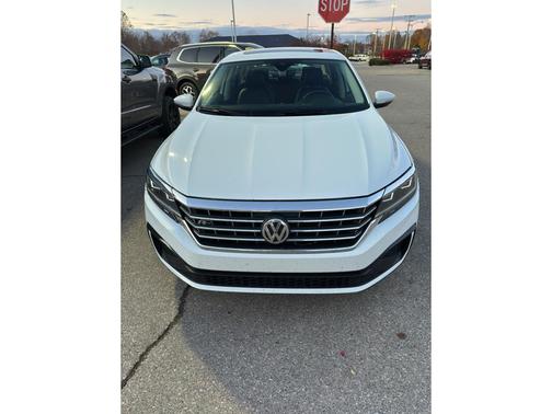 2020 Volkswagen Passat 2.0T R-Line