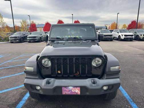2020 Jeep Gladiator Sport S