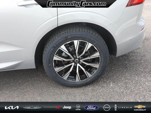 2025 Volvo XC60 Plus