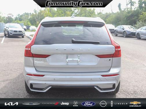 2025 Volvo XC60 Plus
