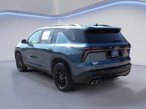 Lakeshore Blue Metallic 2025 Chevrolet Traverse LT