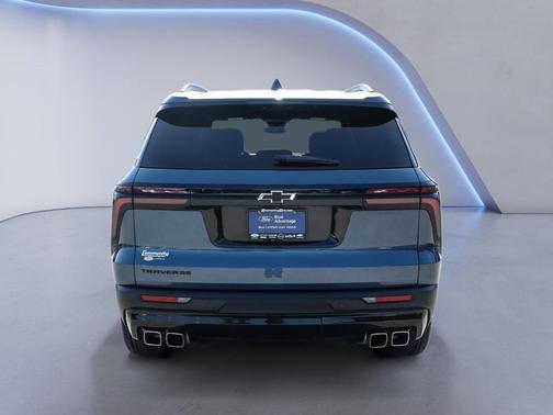 Lakeshore Blue Metallic 2025 Chevrolet Traverse LT
