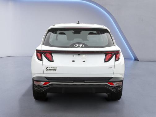 2023 Hyundai TUCSON SE