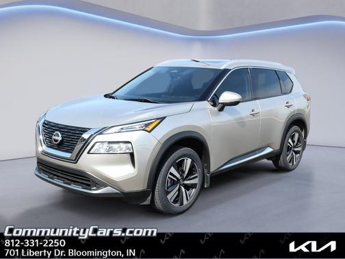 Champagne Silver Metallic 2023 Nissan Rogue SL