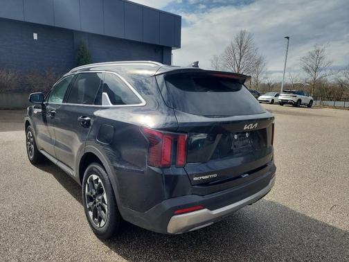 2024 Kia Sorento S