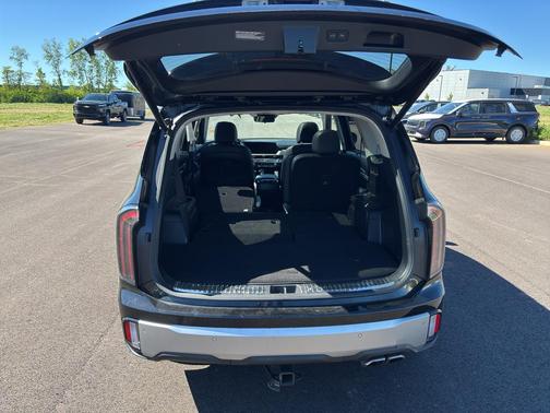 Ebony Black 2023 Kia Telluride SX Prestige