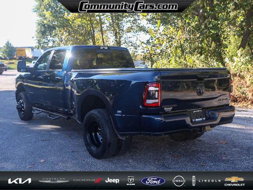 2023 RAM 3500 Laramie Crew Cab 4x4 8' Box