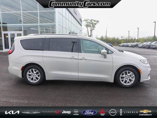 2021 Chrysler Pacifica Touring L