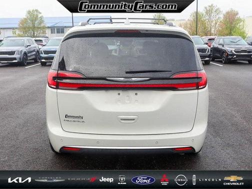 2021 Chrysler Pacifica Touring L